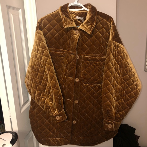 Jackets & Blazers - Velour Quilted Shirt Jacket NWT